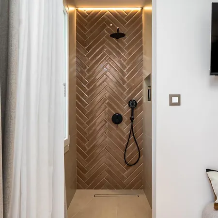 Hotell Socrates 2*