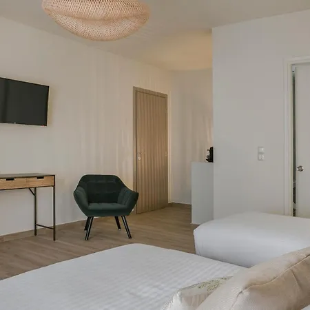 Socrates Hotell 2*